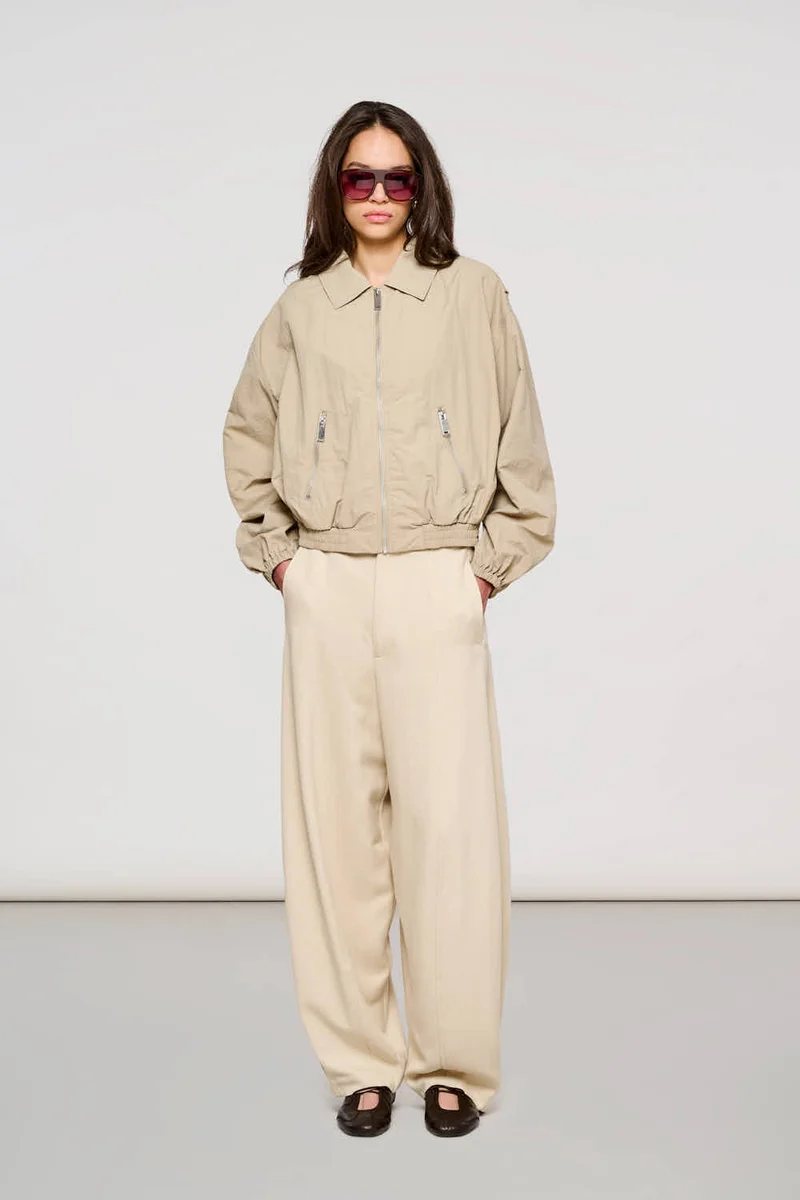 5500 Brera Trench Coat in Compact Nylon Oxford Tan
