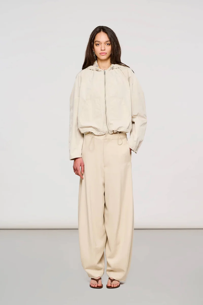 4000 Wien Reversible Short Jacket in Memory Bone White + Pink Print Flower