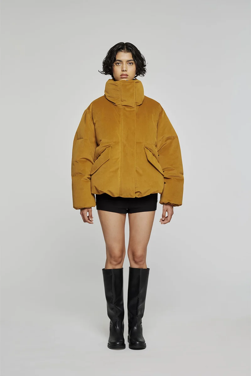 9305 PUFFER IMBOTTITO IN VELLUTO GIALLO OCRA