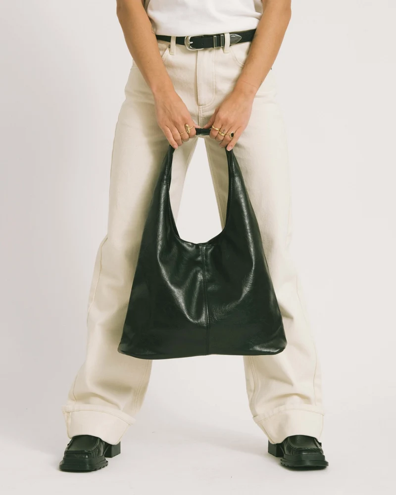 TILTIL Slouchy Bag Zwart