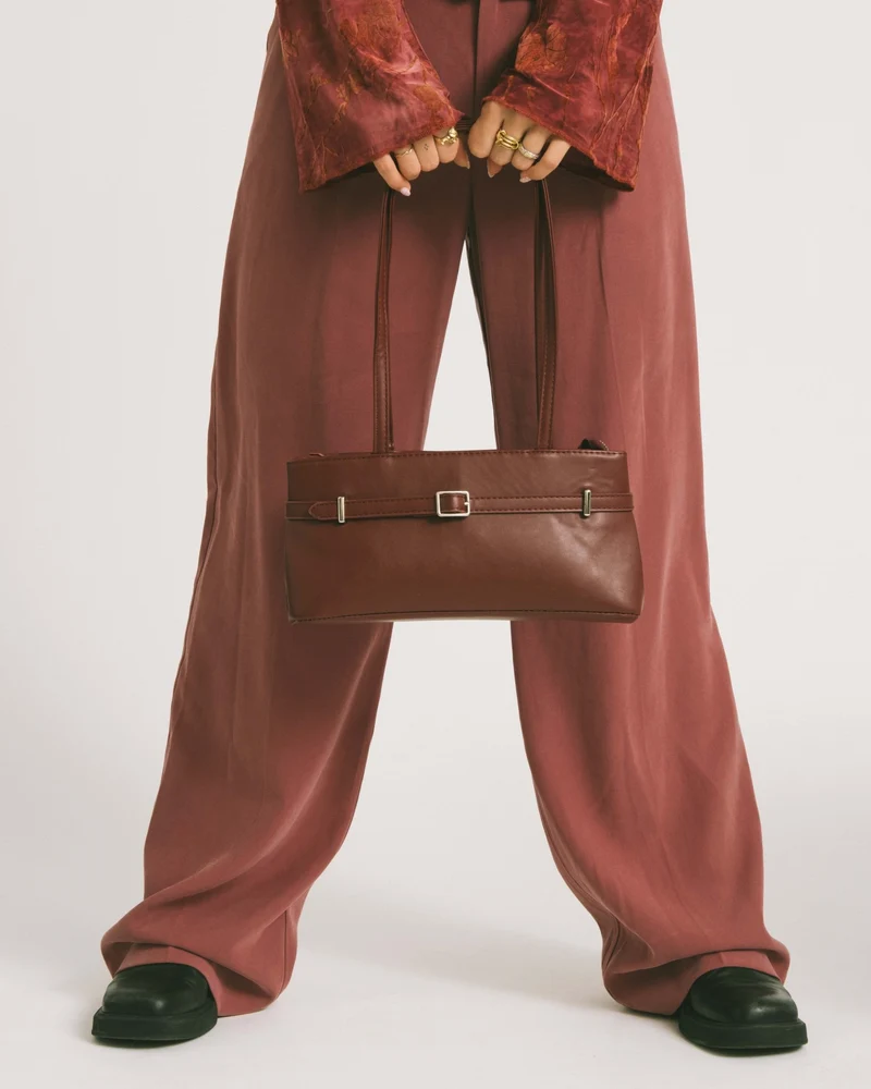 TILTIL Eve Belted Bag Bordeaux