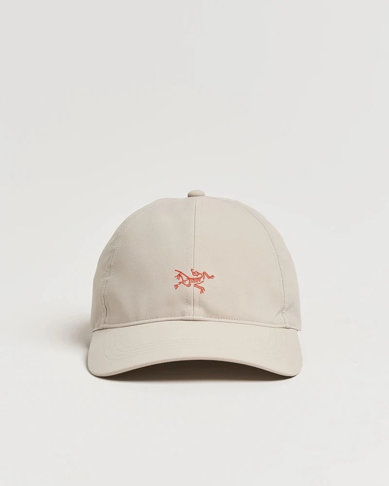 Small bird hat