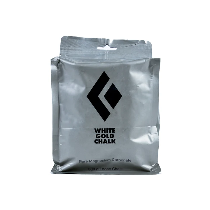 Chalk shot white gold