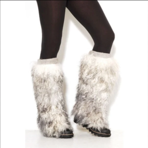 Wild wooly wedge W