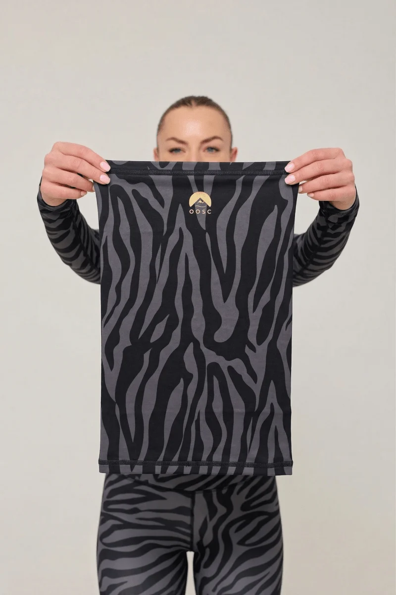 OOSC Neckwarmer - Black Tiger