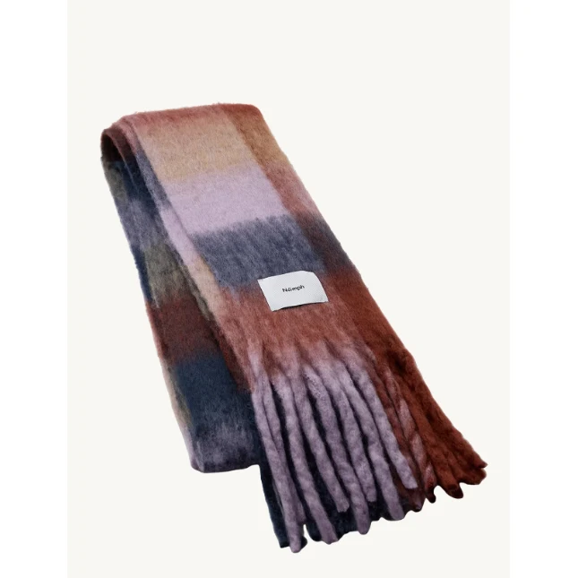 Nupeyton Scarf